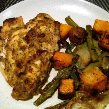 Овощи с куриным филе и приправами в духовке пошаговый рецепт