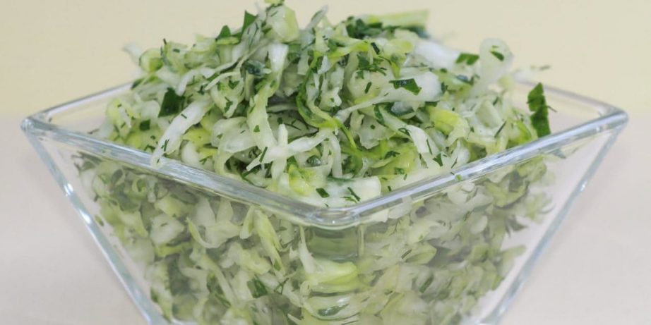 3 простых и вкусных овощных салата с капустой