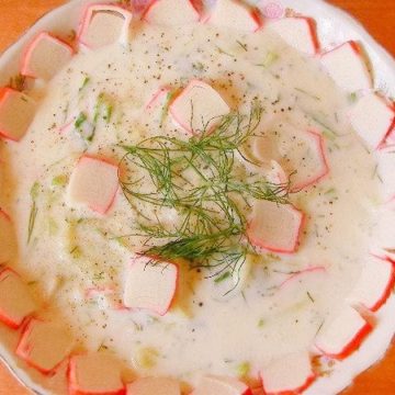 Диетический суп с крабовыми палочками на кефире