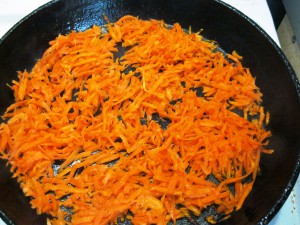 Жарим морковь