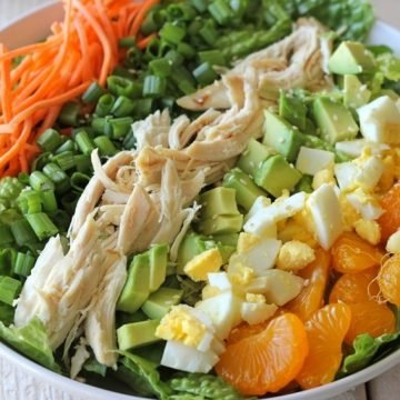 Куриный салат с пекинской капустой и мандаринами