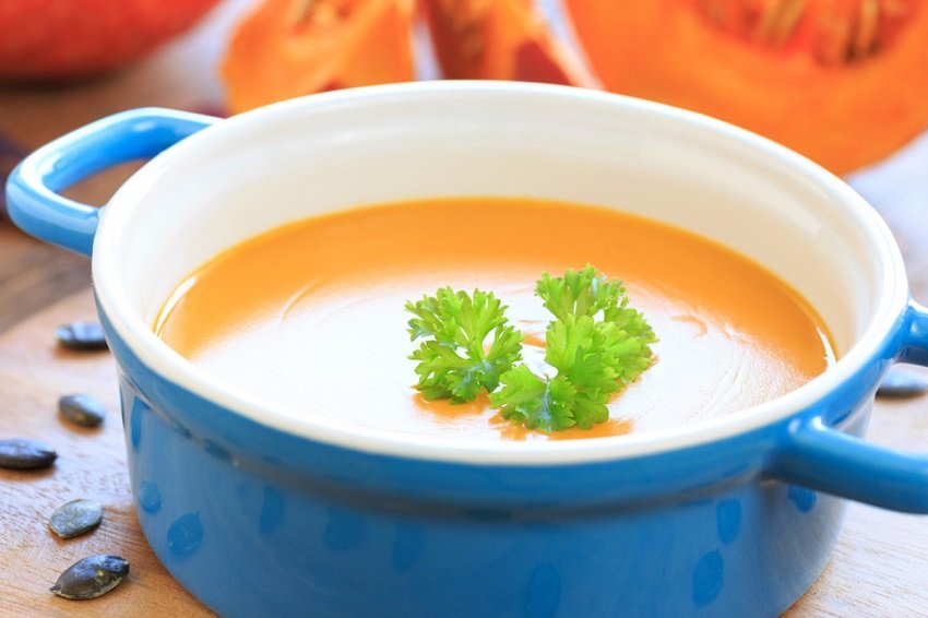 Тыквенный крем-суп со сливками и гренками