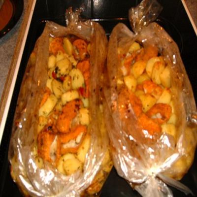 Картошка в рукаве в духовке