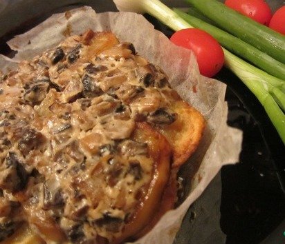 Порционное мясо с картошкой и грибами в фольге в духовке