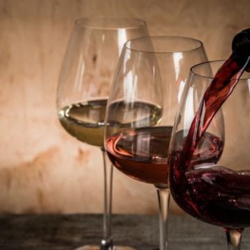 Вино: интересные факты и история напитка