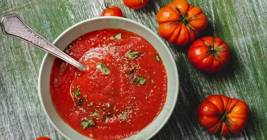 Острый томатный суп из томатной пасты