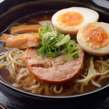 Как приготовить традиционный японский суп рамэн: советы и хитрости