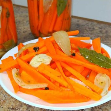 Маринованная морковь с чесноком на зиму