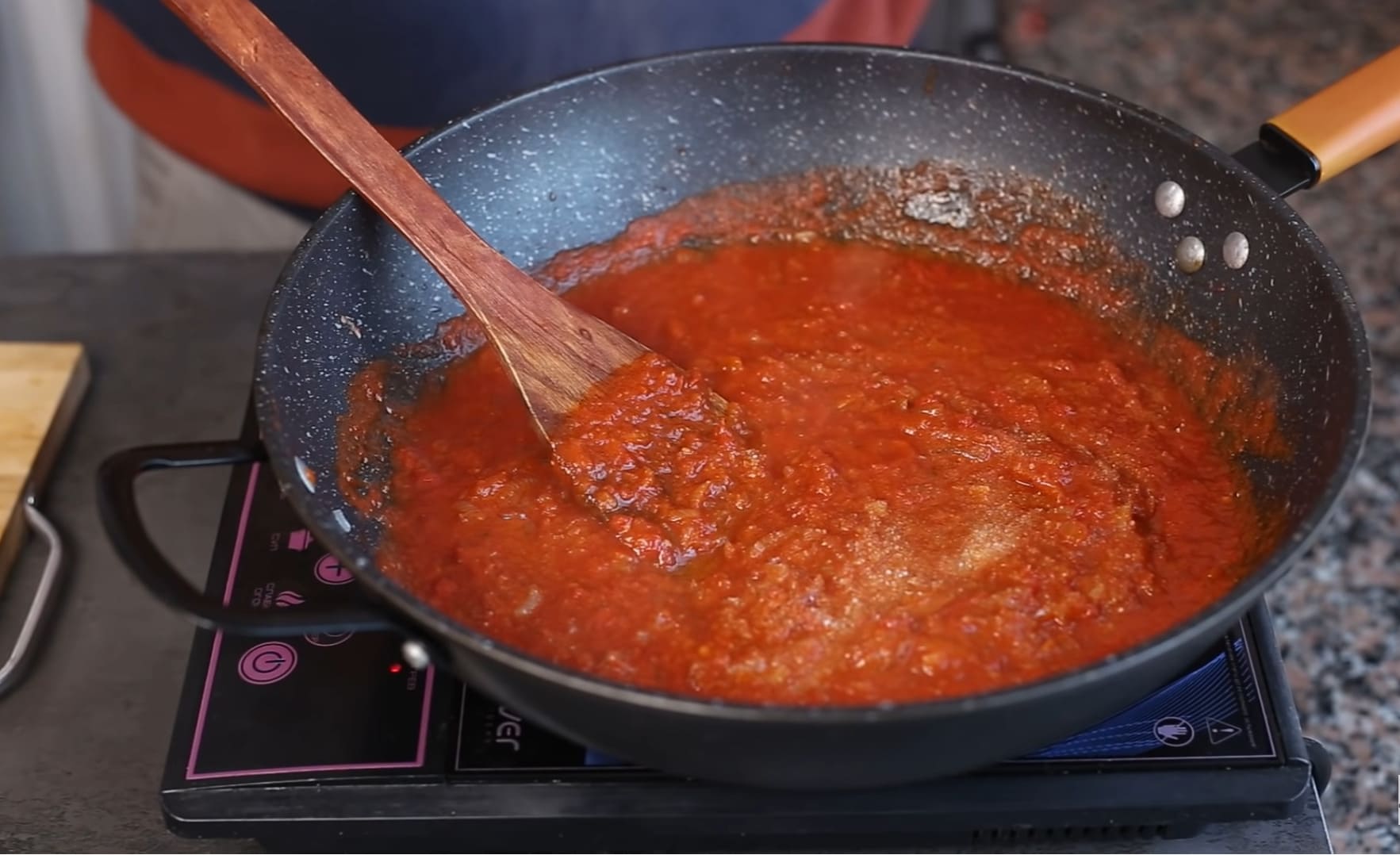 Рецепт пикантной фасоли в томатном соусе