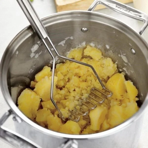 Приготовление картофельного пюре без комочков.