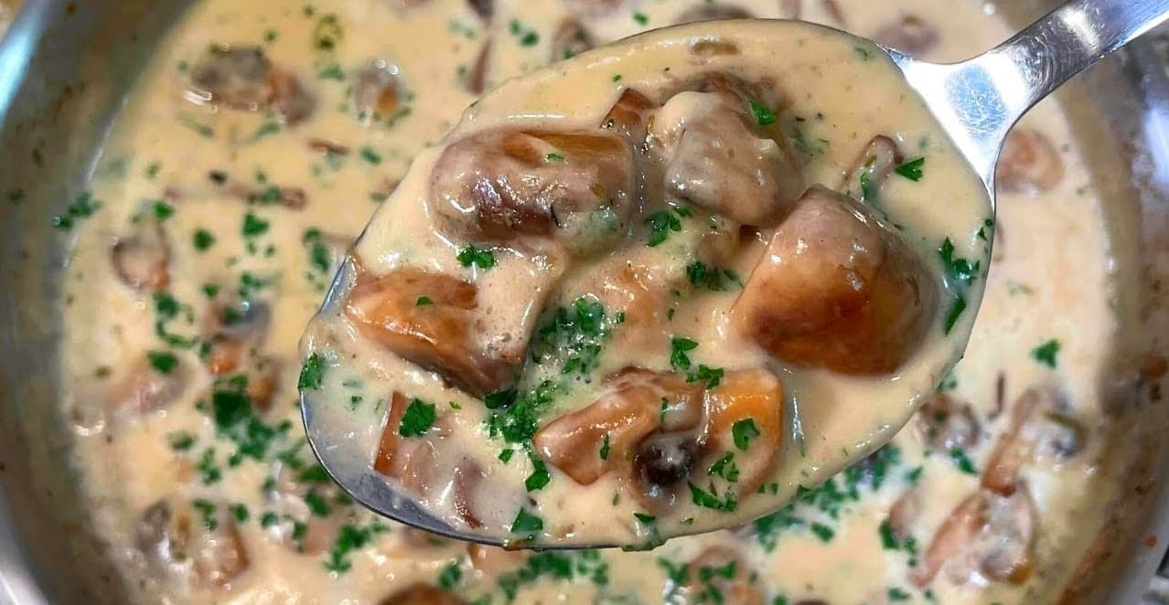 Сливочно-грибная подливка к макаронам или картофелю
