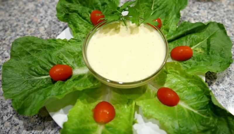 Соус для салата Цезарь — классический рецепт в домашних условиях