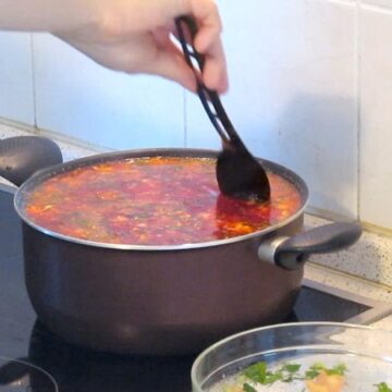 Упала ложка в суп: примета