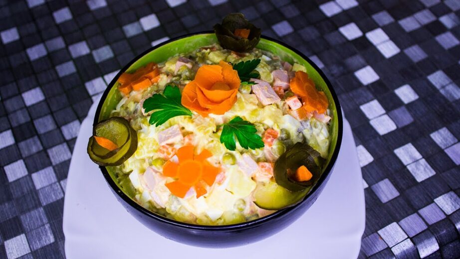 Классический салат Оливье: секретный ингредиент Классический салат Оливье: секретный ингредиент