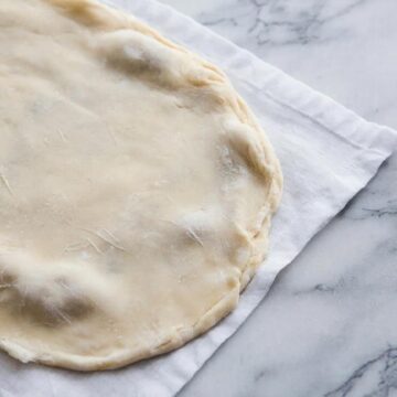 Эластичное тесто для пельменей.